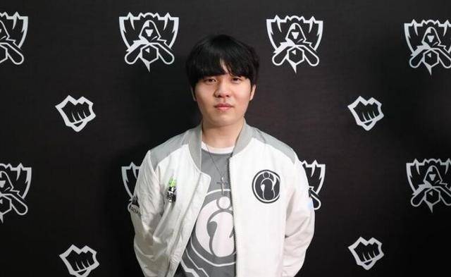 互相传球 互相传球